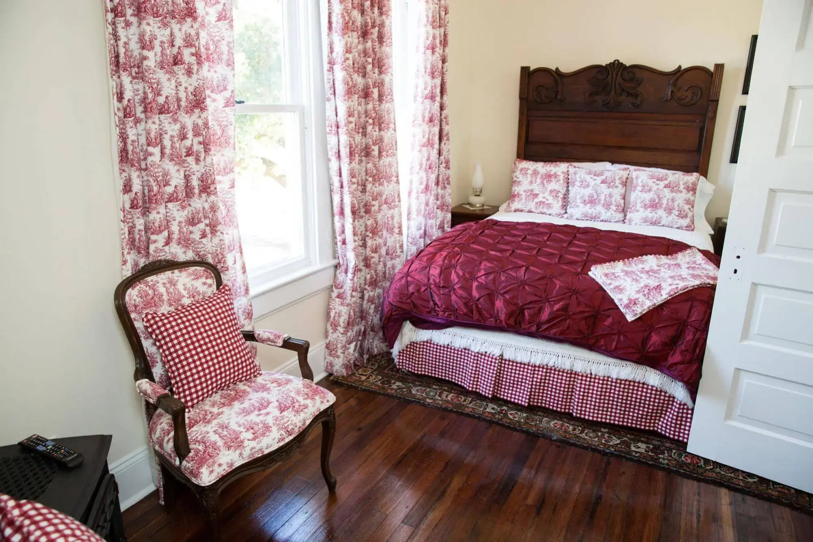 The Guest House at Gulfport Landing