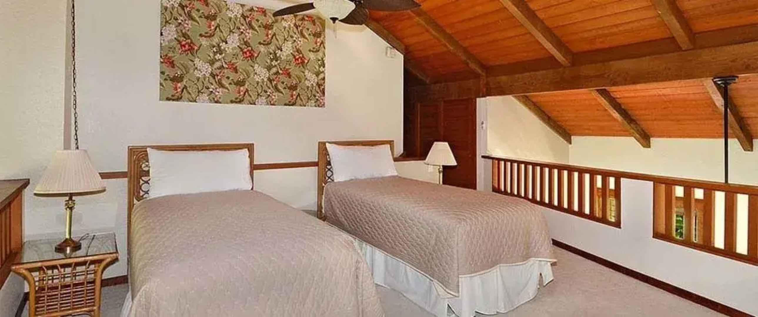 Waikomo Stream Villas