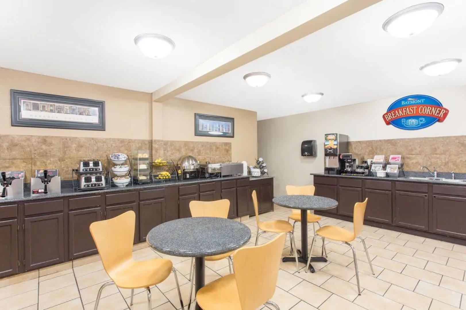 Baymont by Wyndham Dubuque