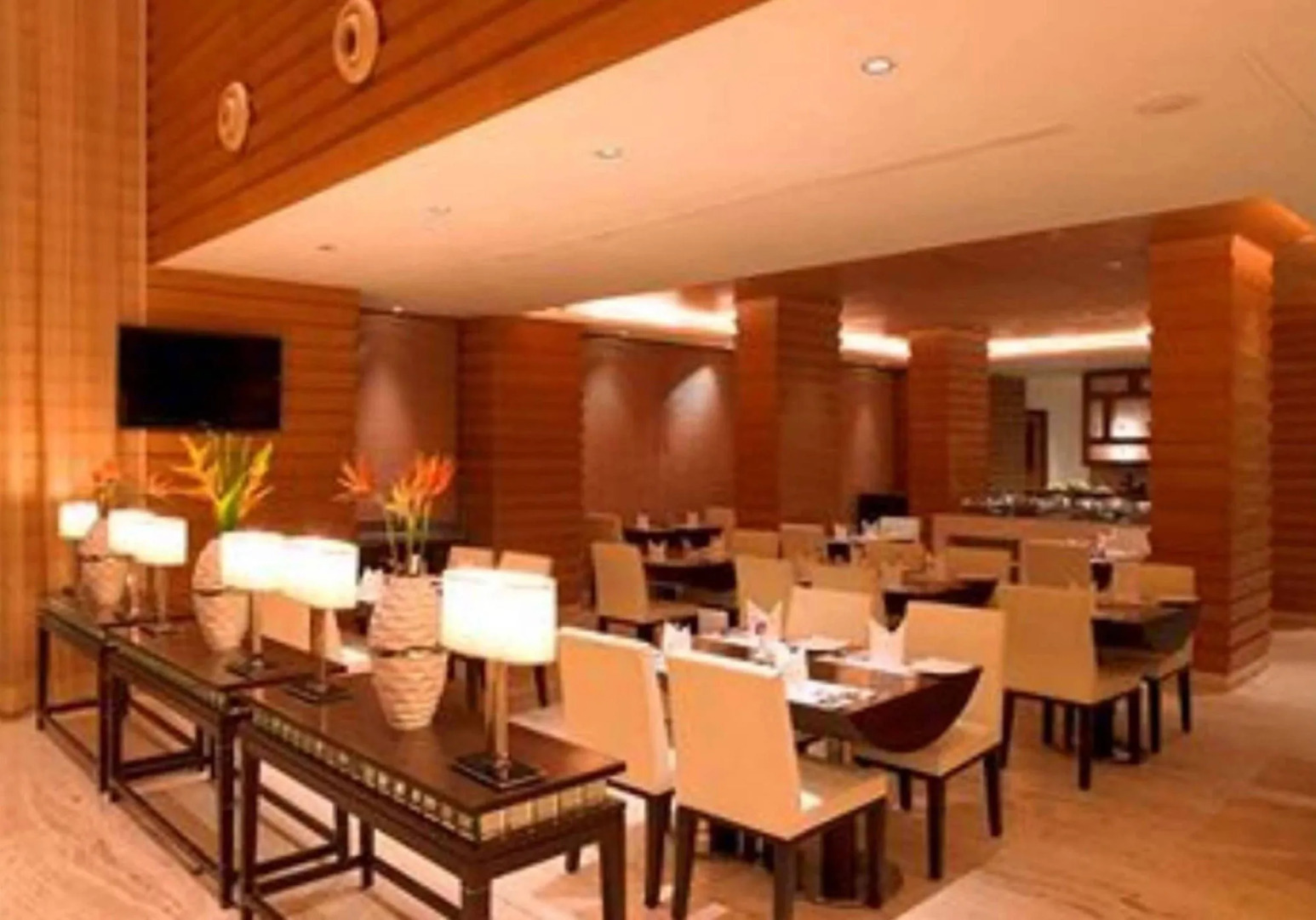 Royal Orchid Central Grazia