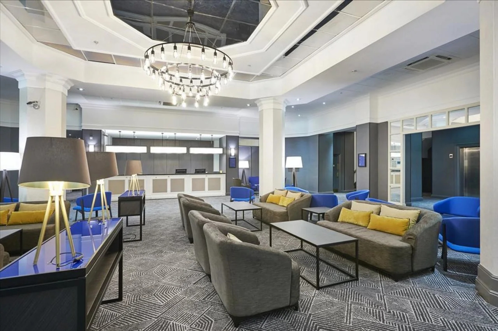 DoubleTree by Hilton Dartford Bridge