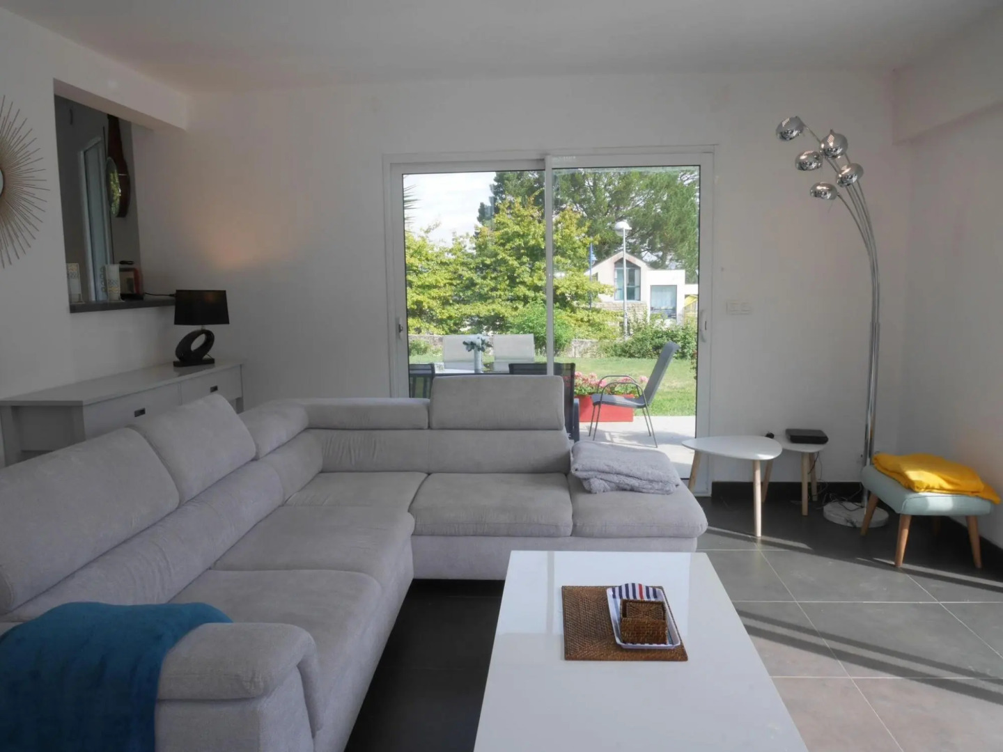 Comfortable Holiday Home With Partial sea Views, Douarnenez-treboul