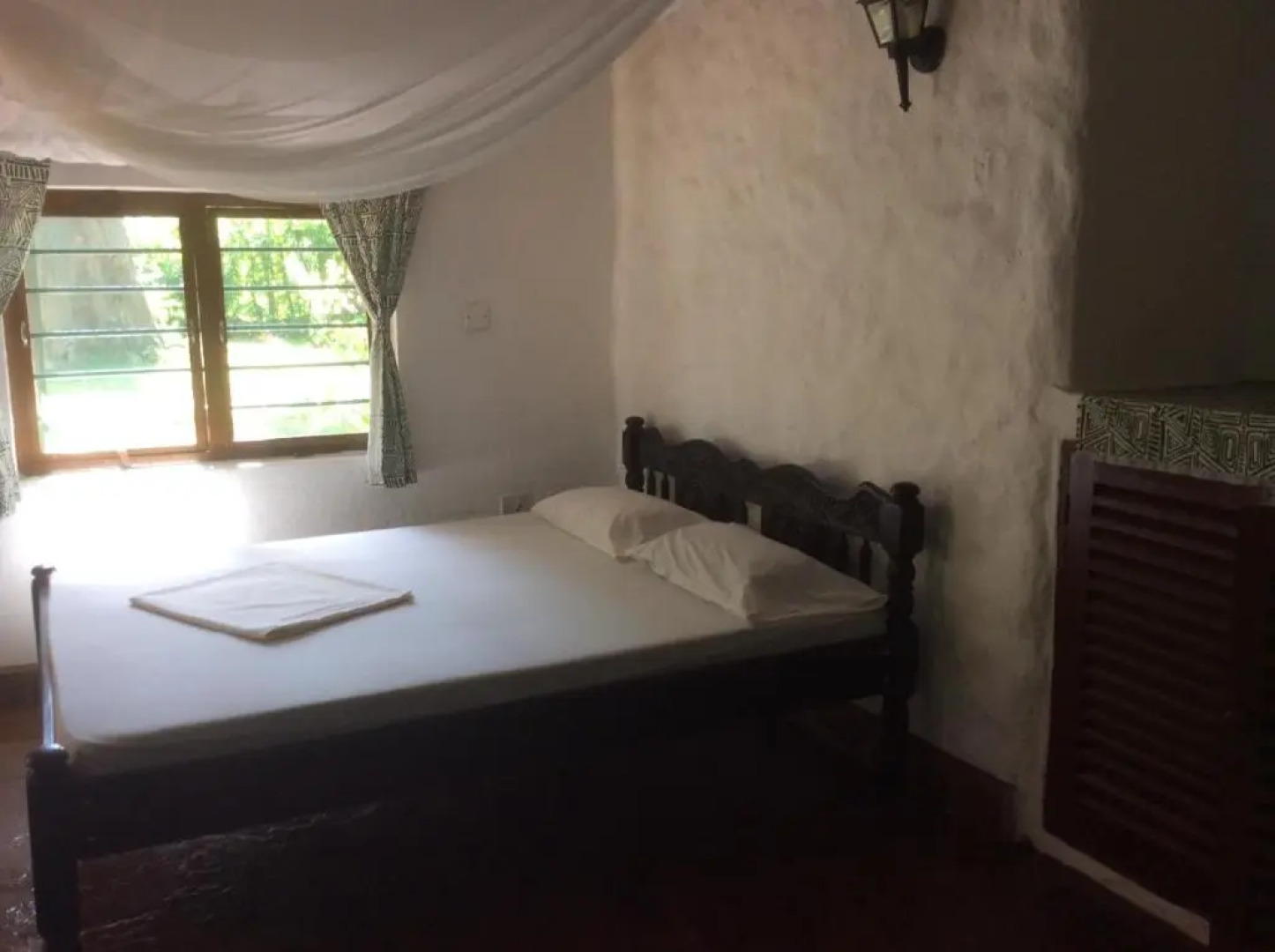 Diani Banda Cottages