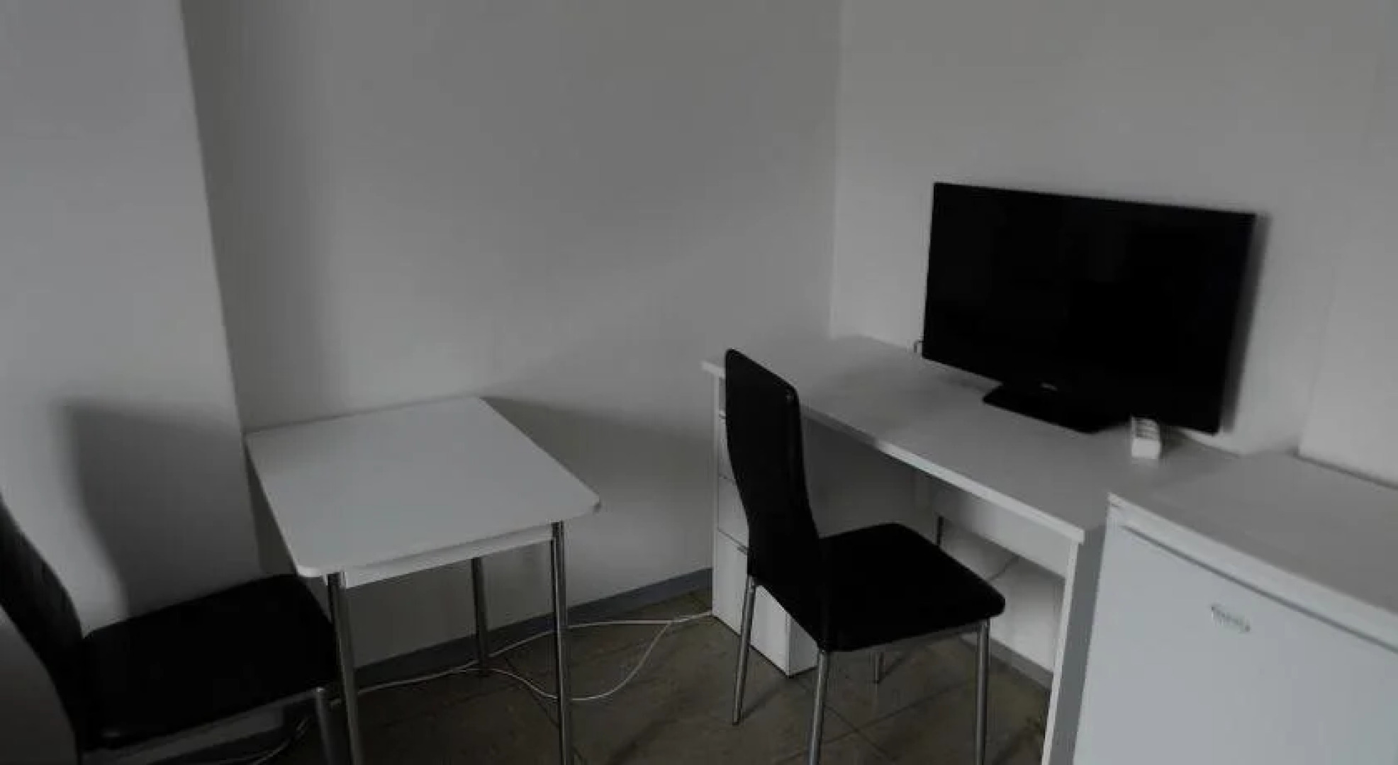 Montagehotel Bed  Steel