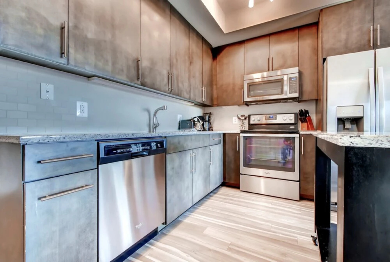 Global Luxury Suites at Park Crest