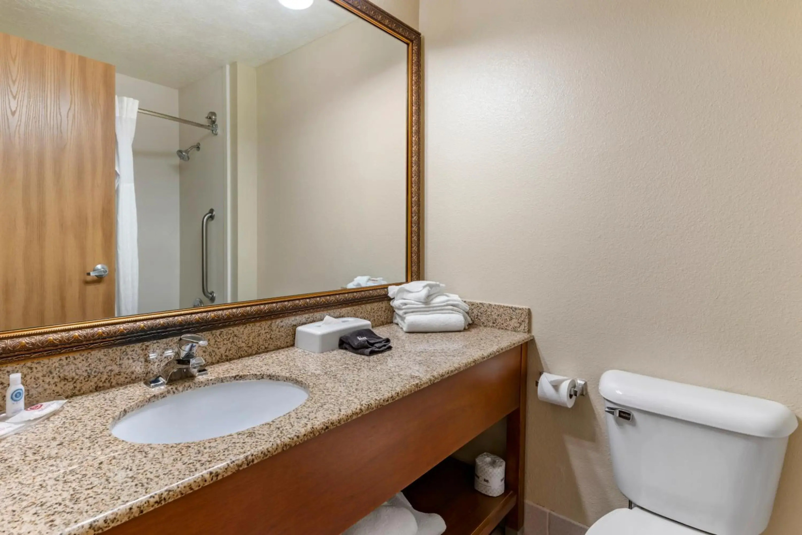 Comfort Suites Salem