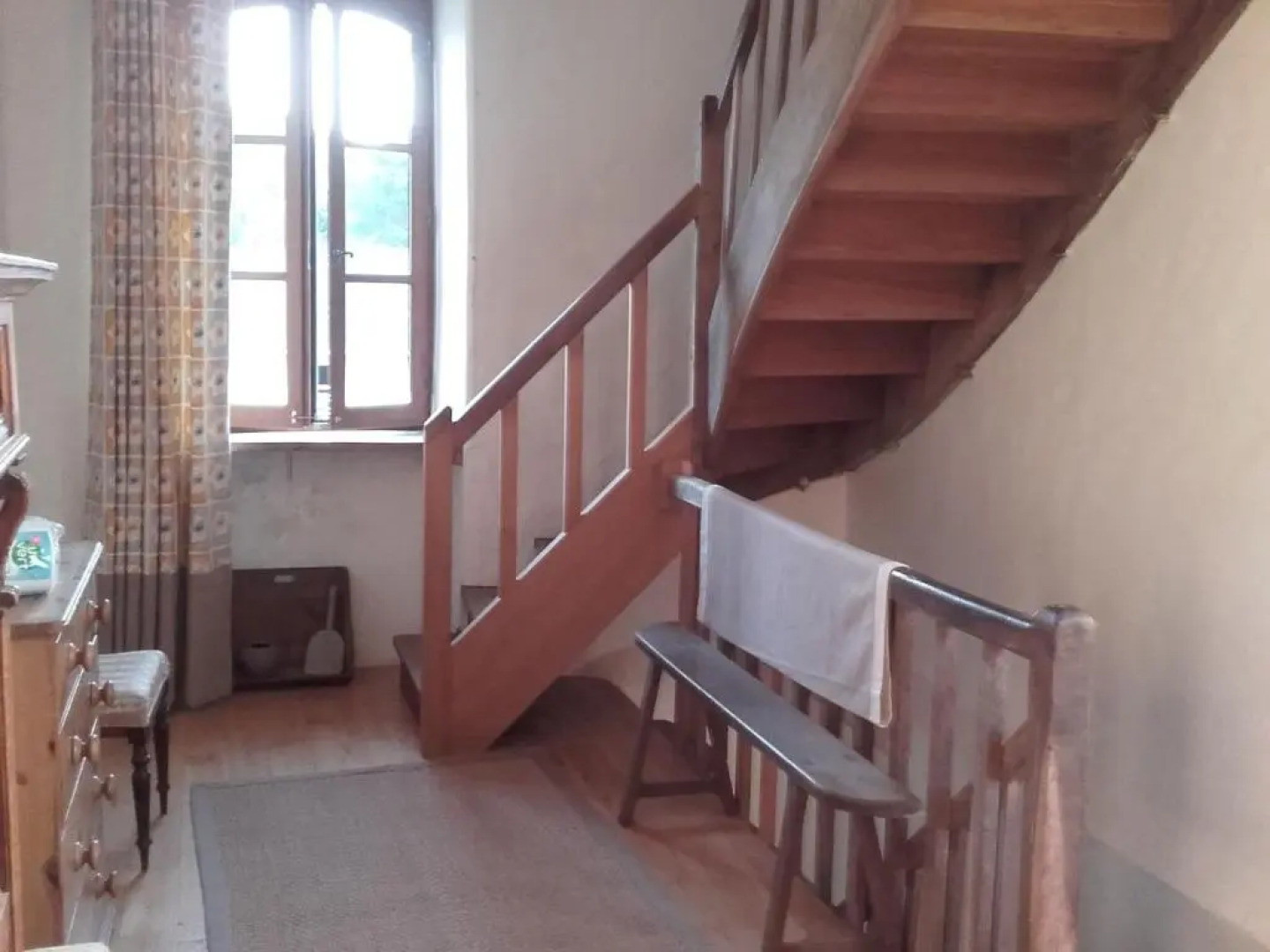 Gîte La Roche-Neuville, 6 pièces, 14 personnes - FR-1-600-148