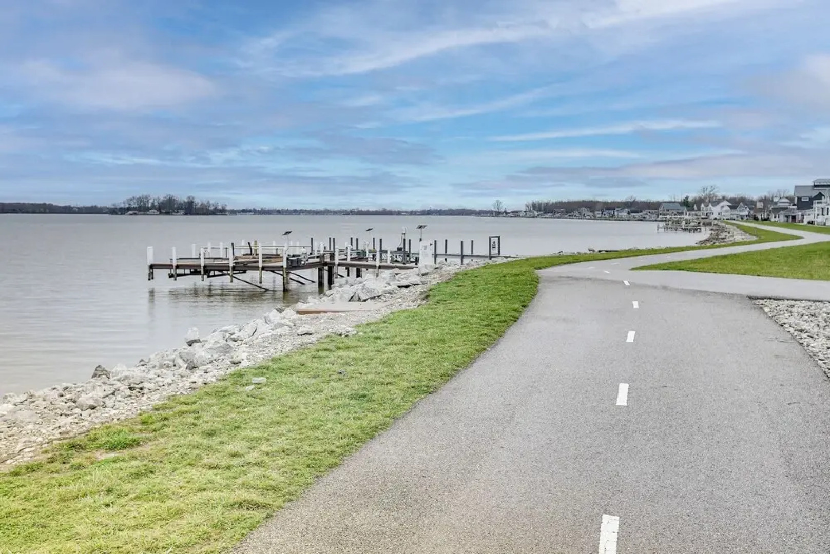 Waterfront Buckeye Lake House: Deck + Views!
