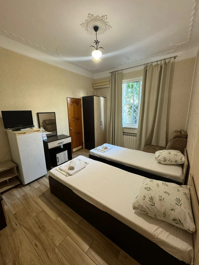 Робинзон (Адлер)