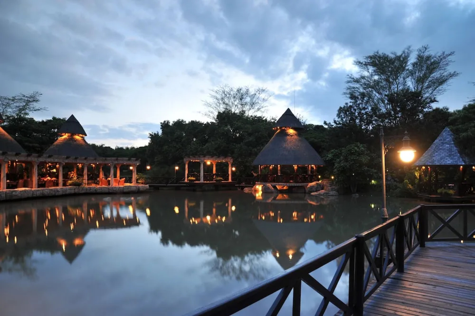 Summerfield Luxury Resort & Botanical Garden