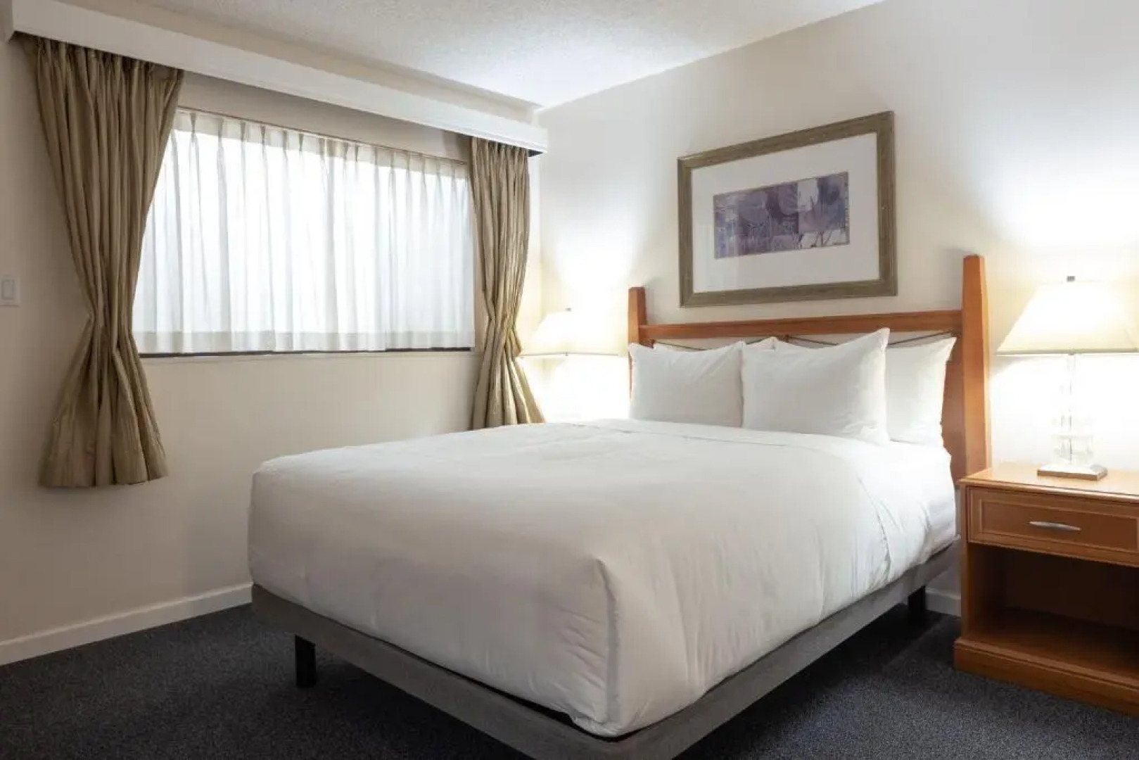 Robin Hood Inn & Suites