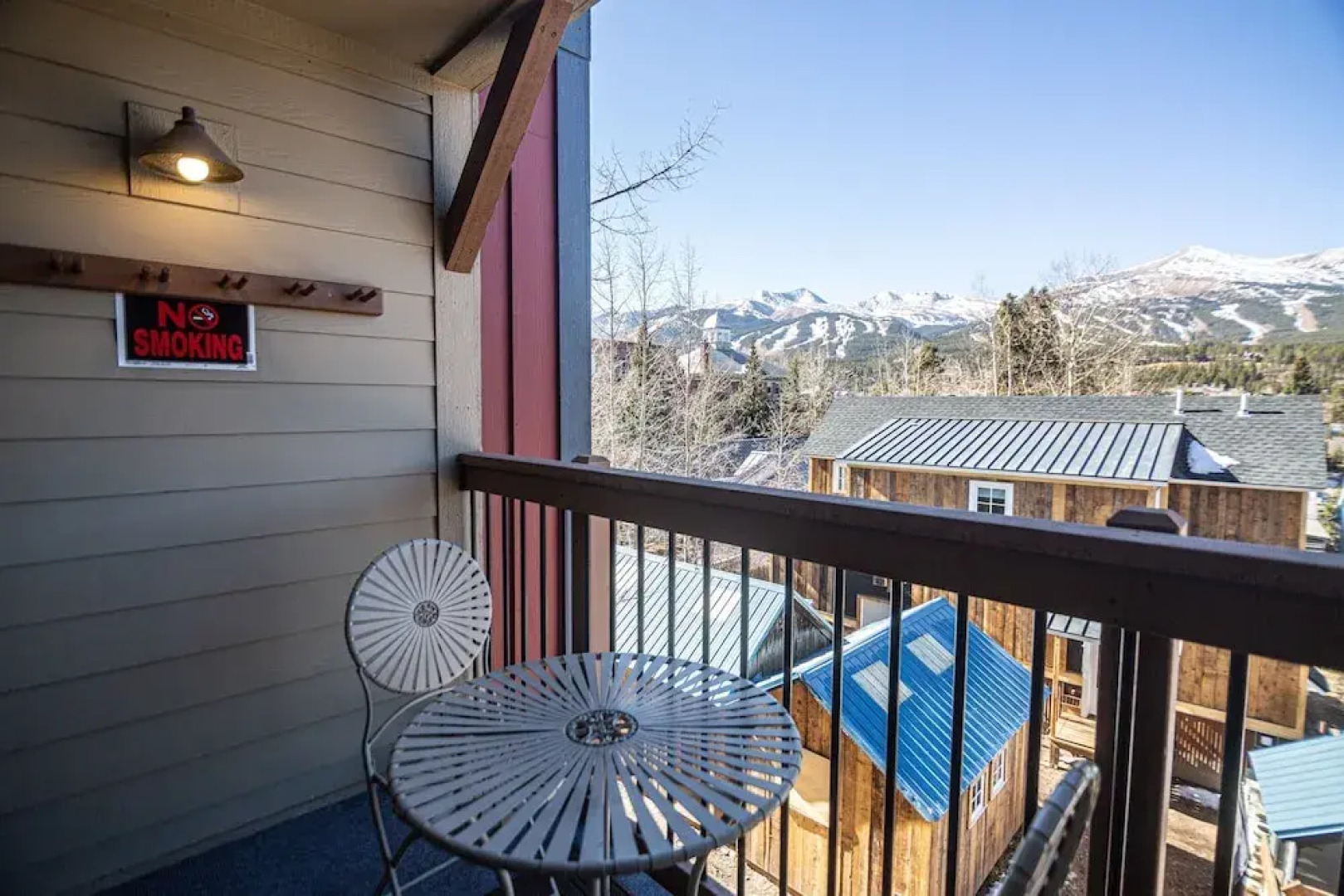 Longbranch 216 2 Bedroom Condo by RedAwning