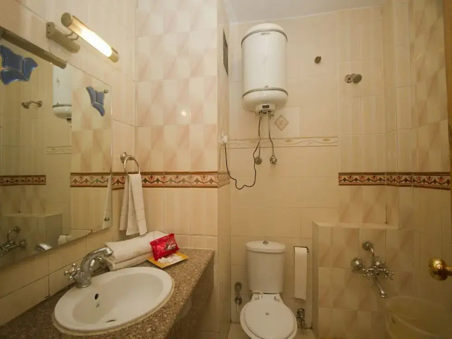 Hotel Kalinga Grand