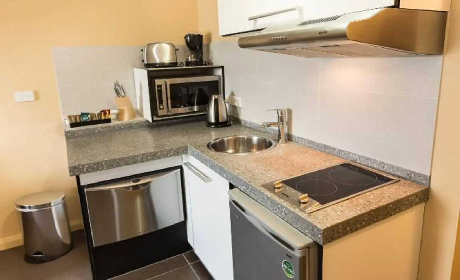 Hampden at Battery Point Apartments