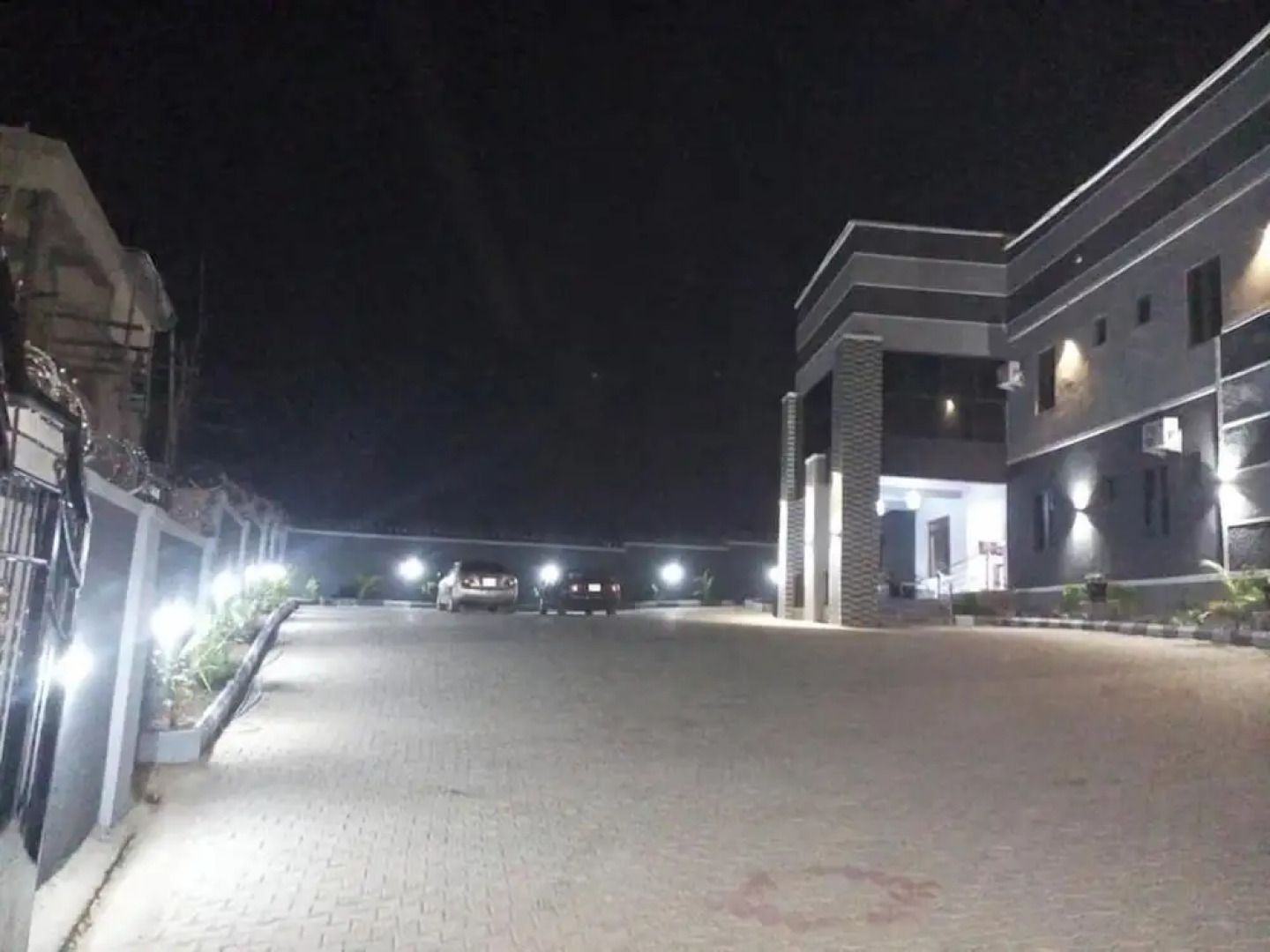 New Diamond Suites and Apartment Jos