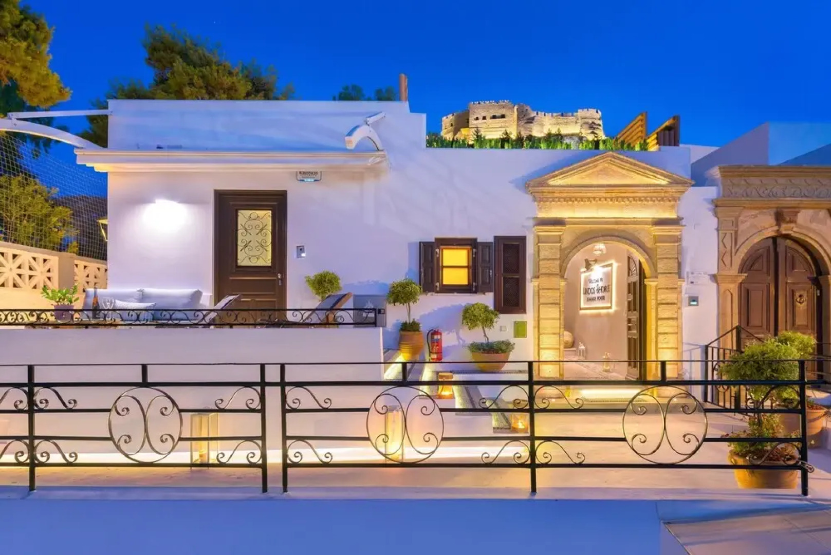 Lindos Shore Summer House with Jacuzzi And Sea View !!!