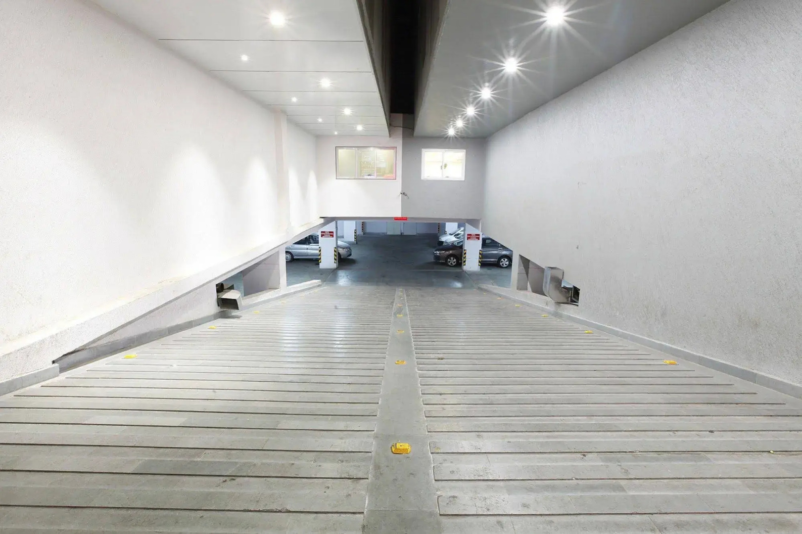 Hotel Sifat International