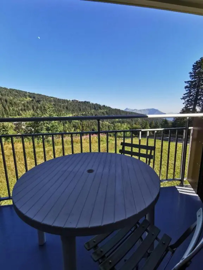 Studio 2p, proche pistes, réduction matériel ski