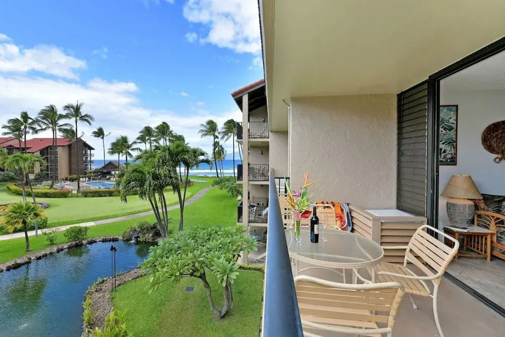 Papakea G301 by RedAwning