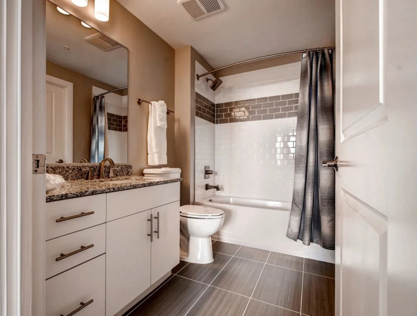 Global Luxury Suites at Hidden Creek