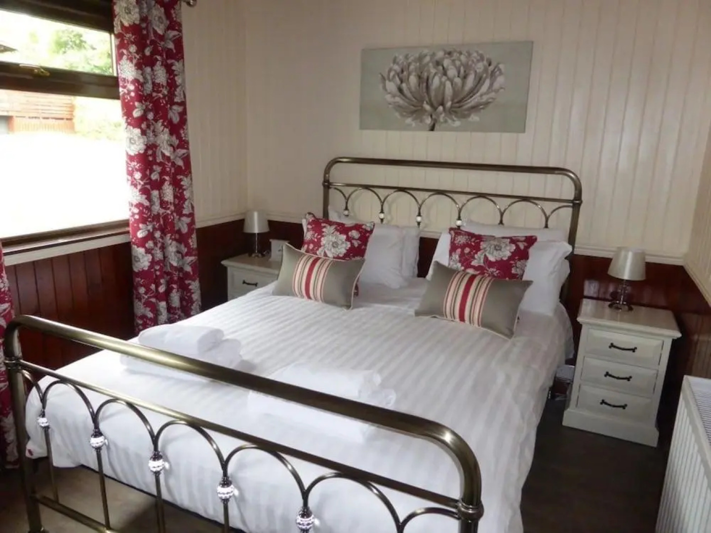 Bluebell Lodge 5 with Hot Tub