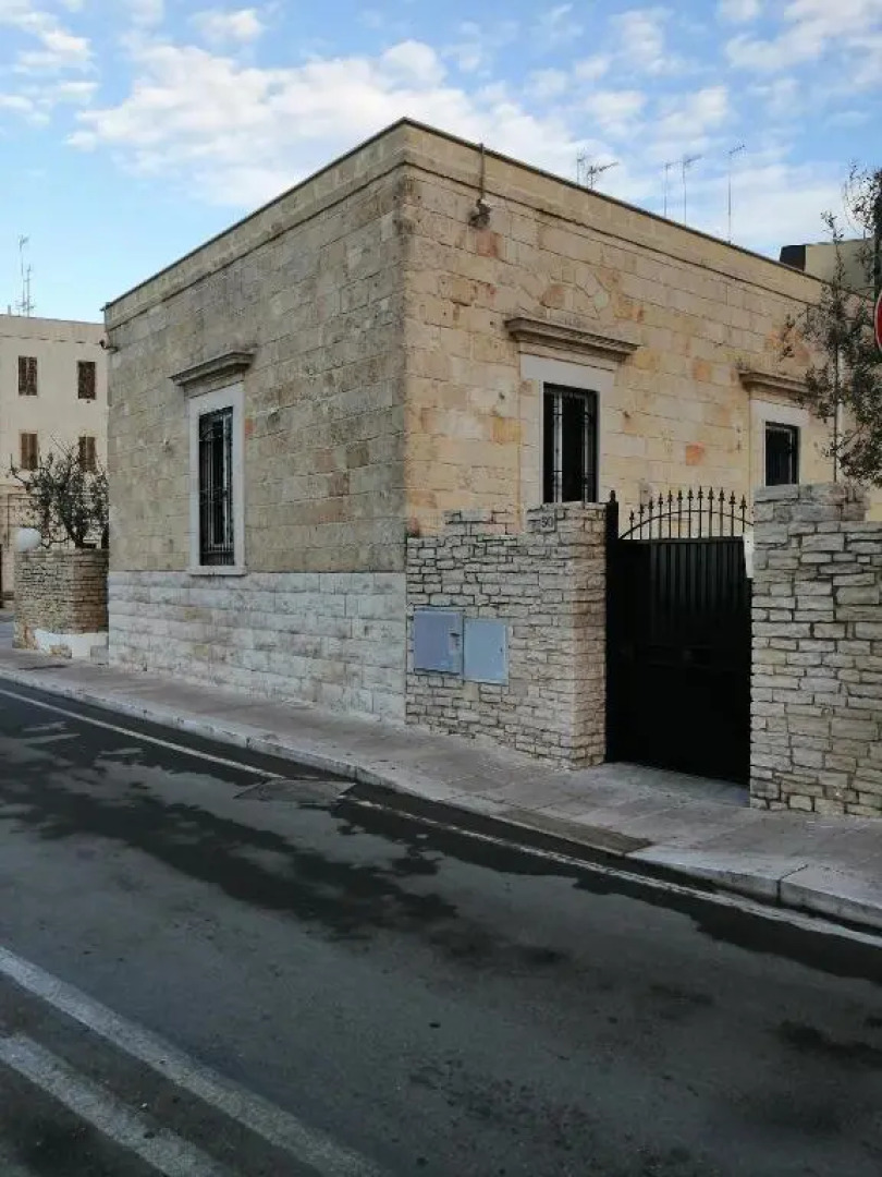 Tre metri Sopra il Mare