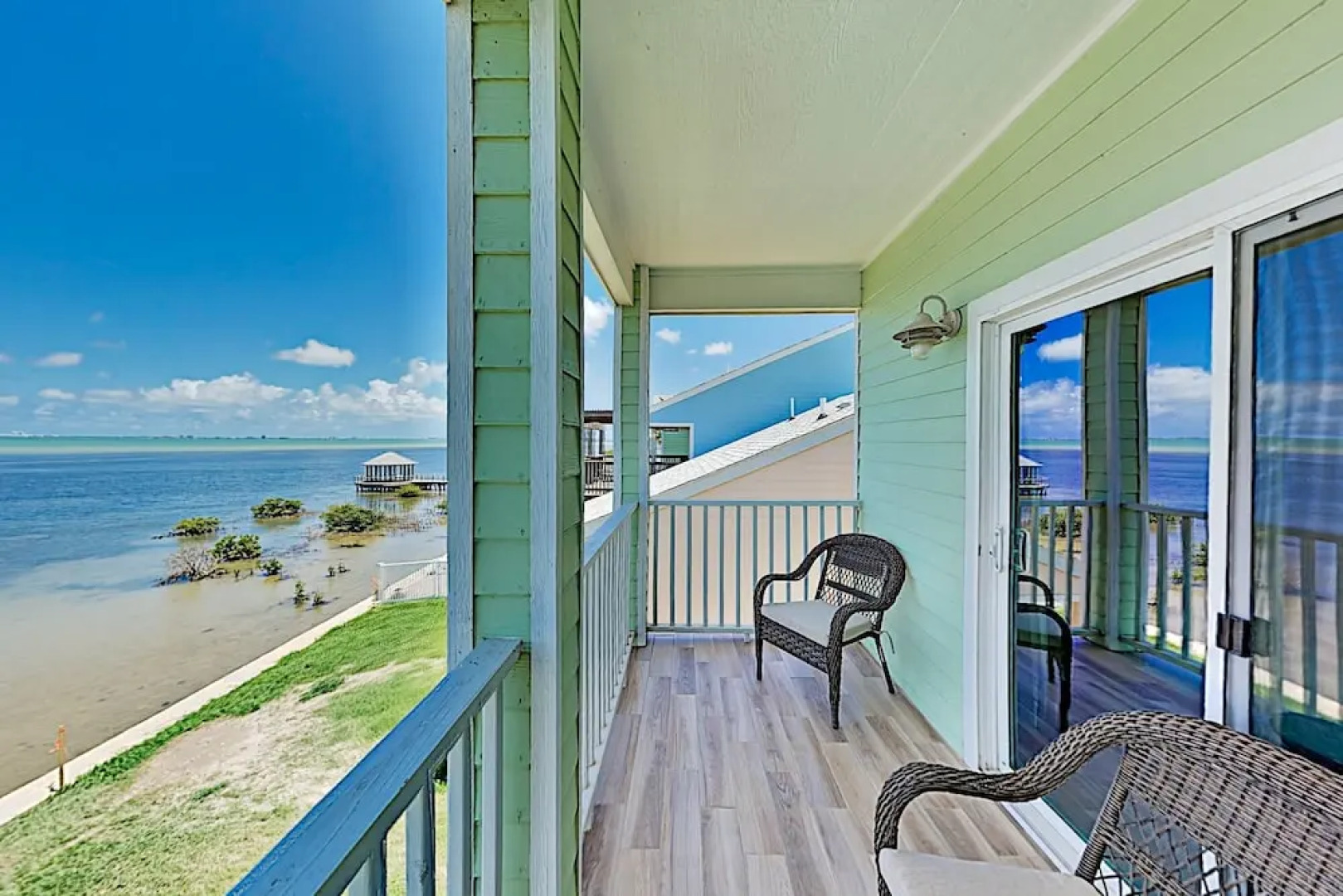 Stylish Las Joyas W/ Pool, Pier & Palapa 2 Bedroom Home