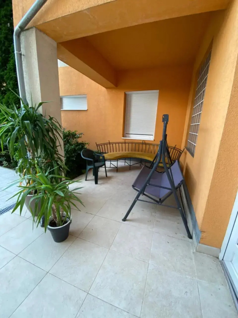 Viktria Vzparti Medencs Apartman