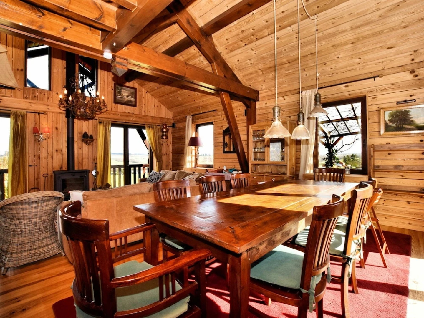 Cozy Holiday Home in Dion with Sauna and Jacuzzi