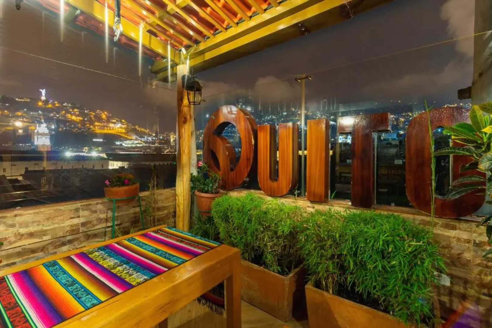 Friends Hotel & Rooftop - Historic Center & Museums