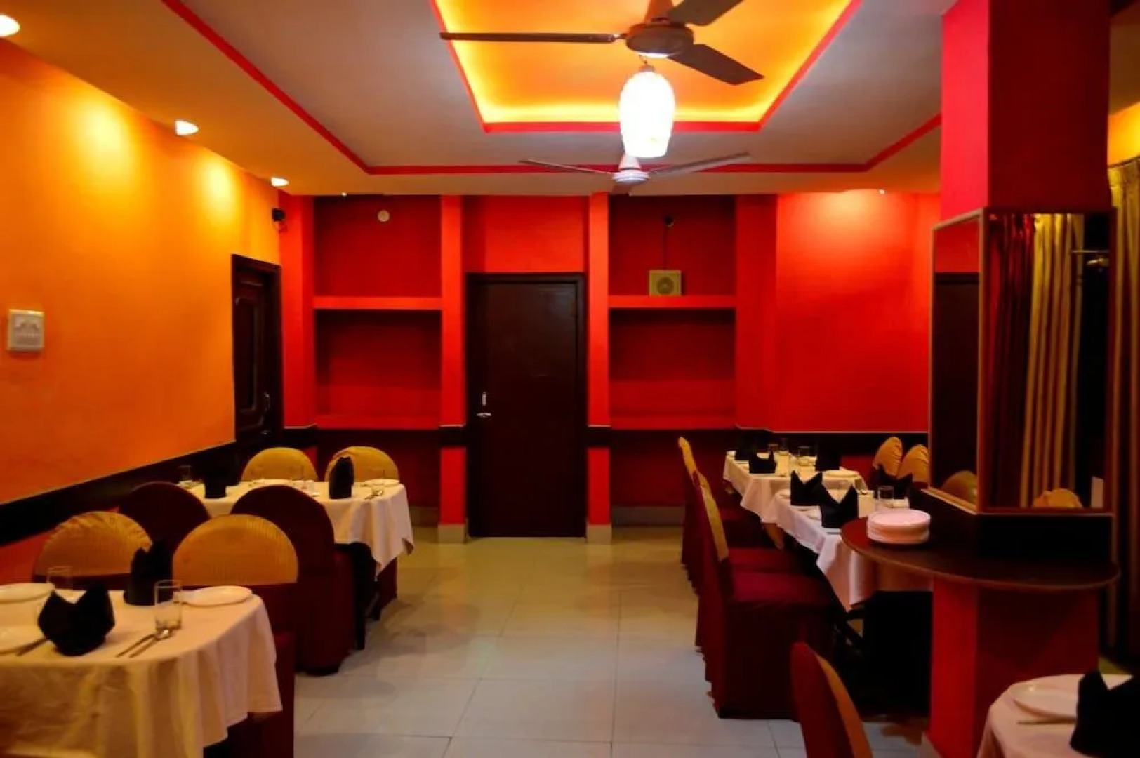 Dee Jay Hotel and Restaurant