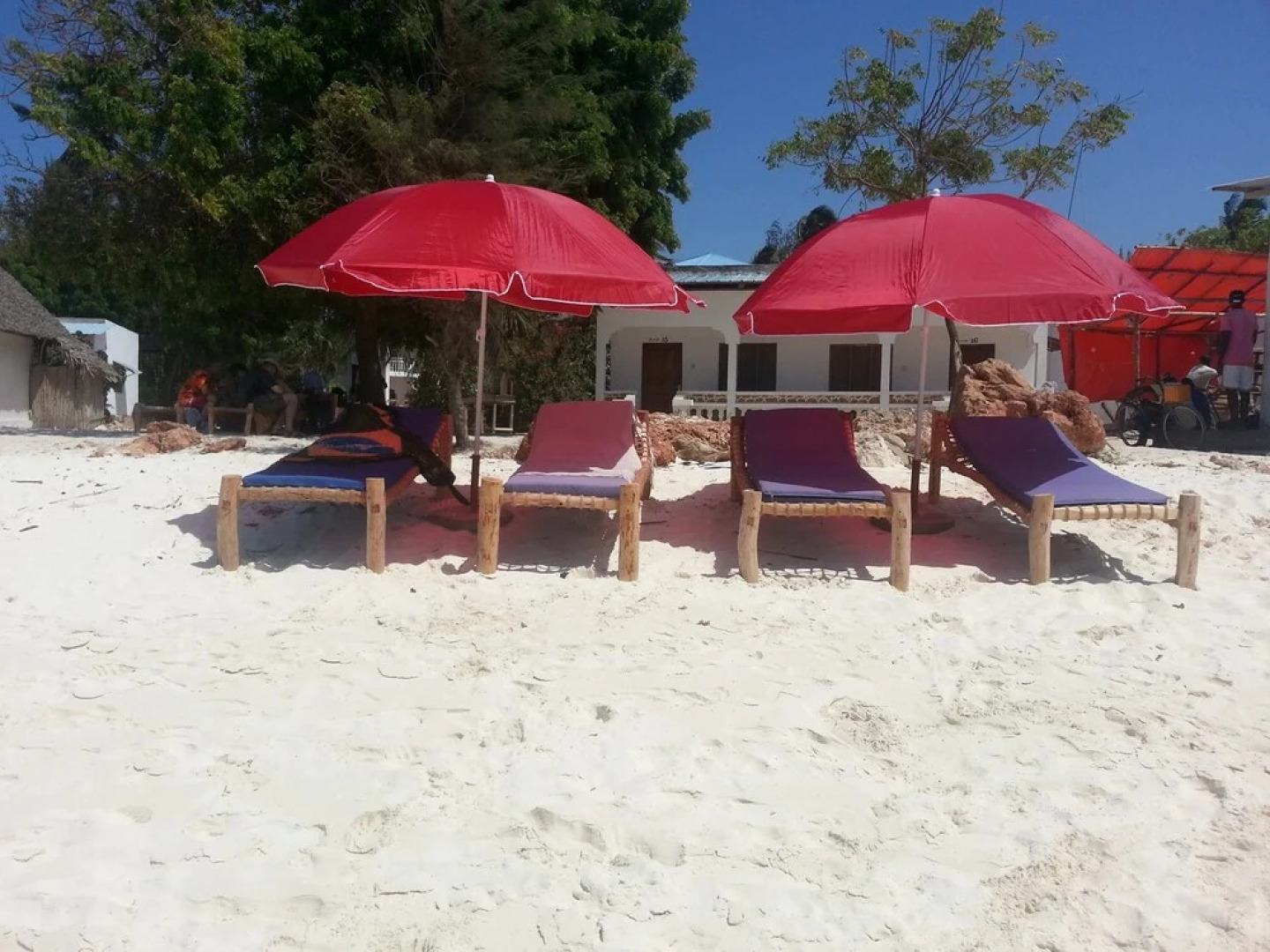 Ebony & Ivory Bungalows