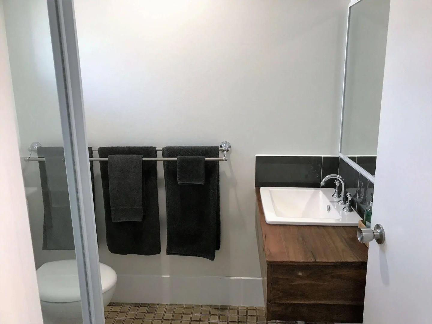 Cooks Endeavour Motor Inn