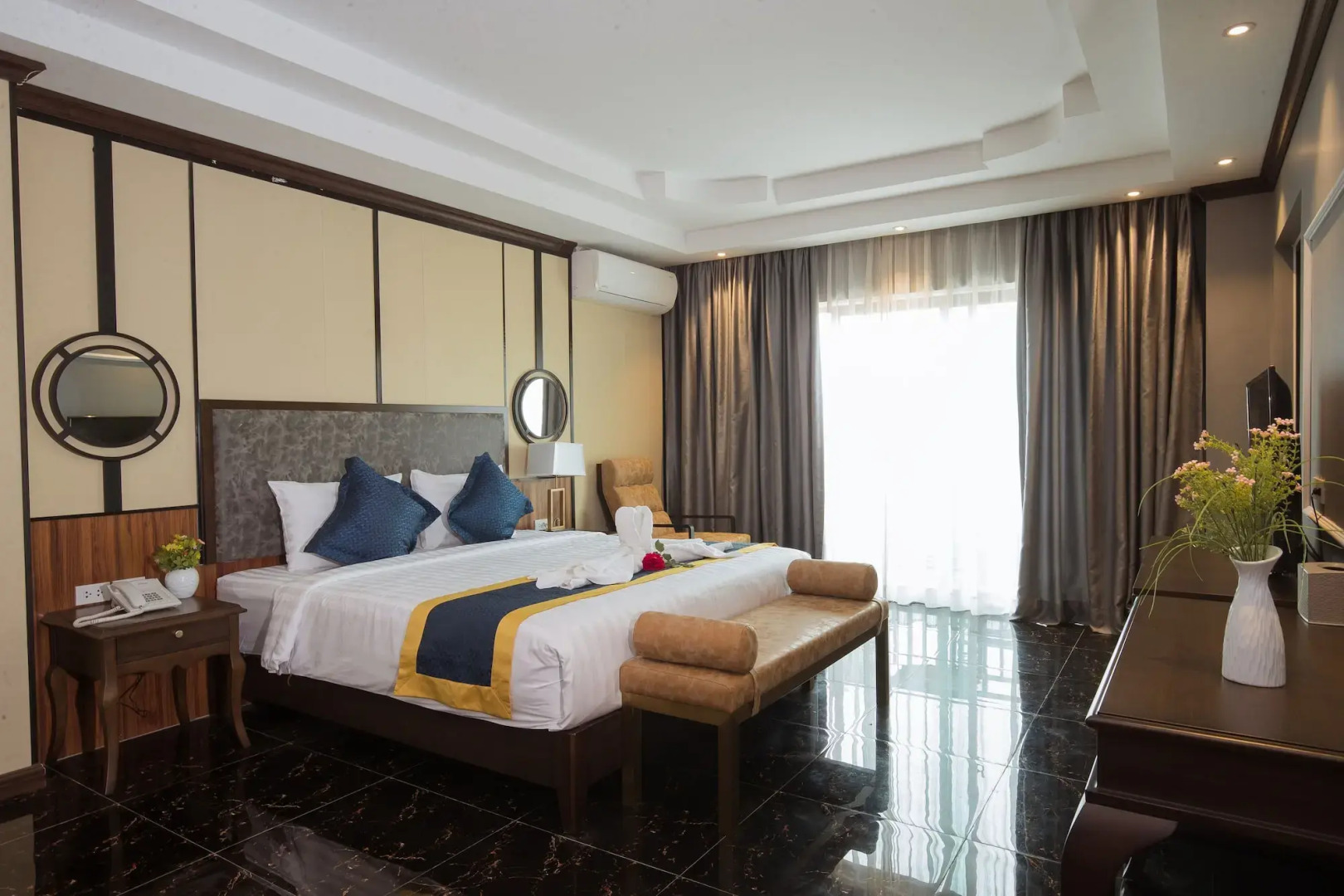 Confetti Garden Hotel