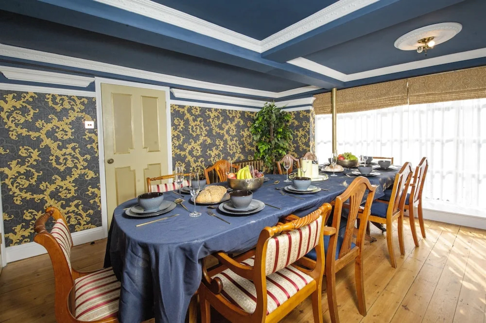 Luxury 3 Bed Manor House Hot Tub Cinema Room Skytv