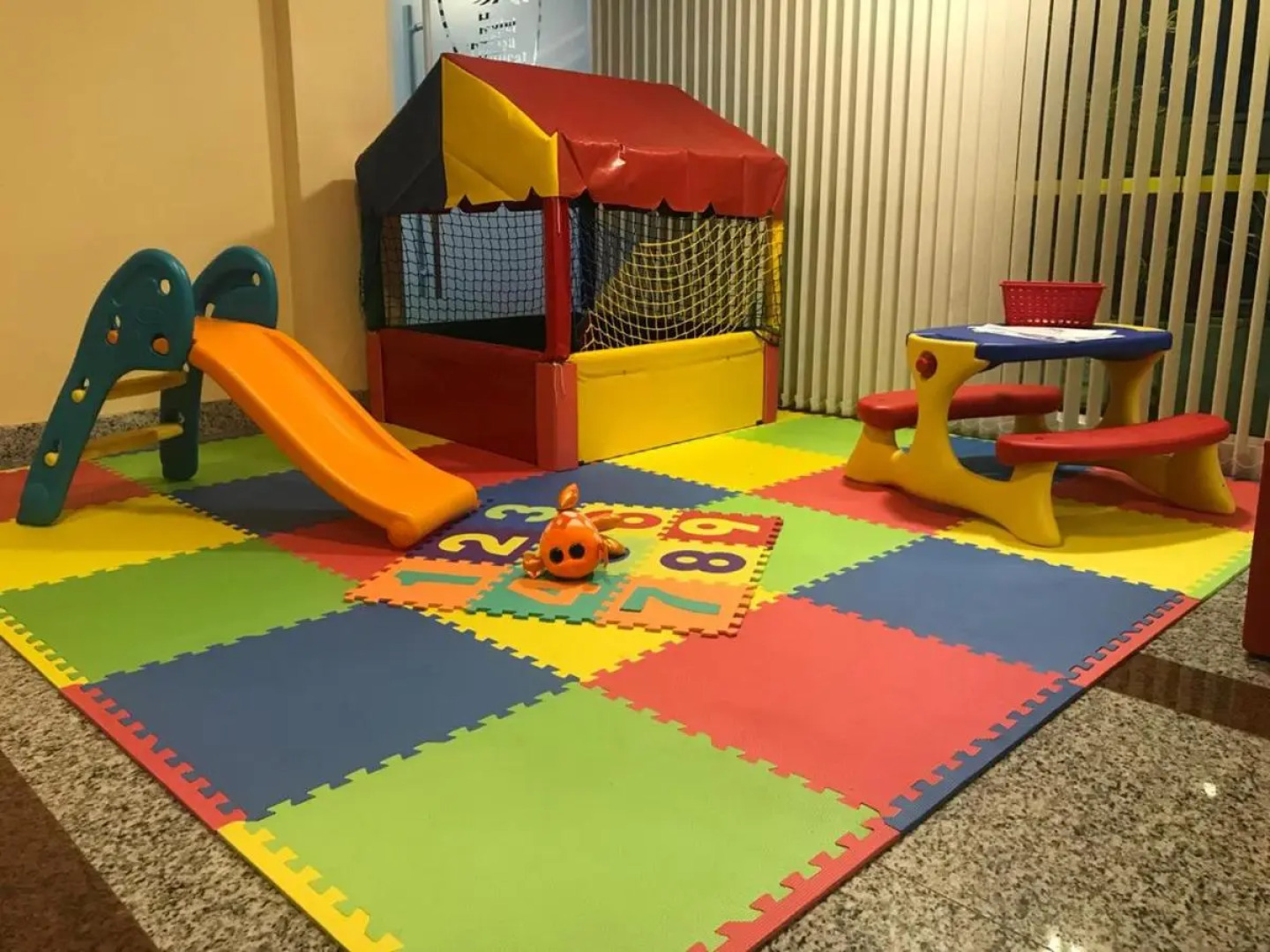 Hotel Brisa Tropical de Macae