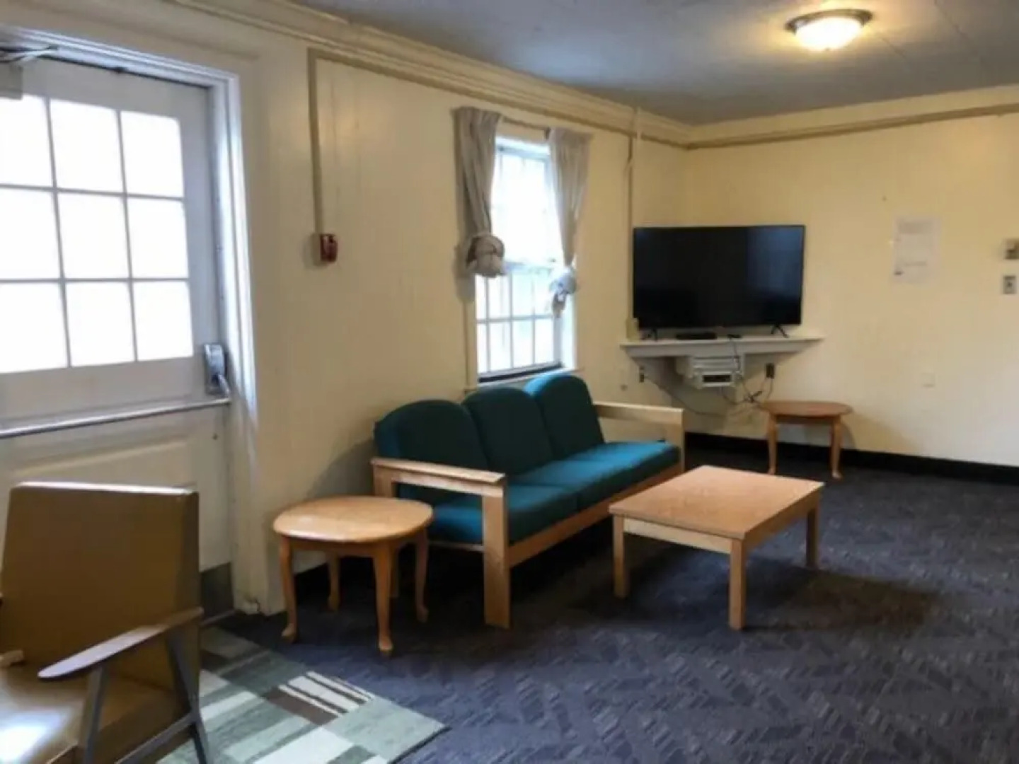 FX Hall Residences - Hostel