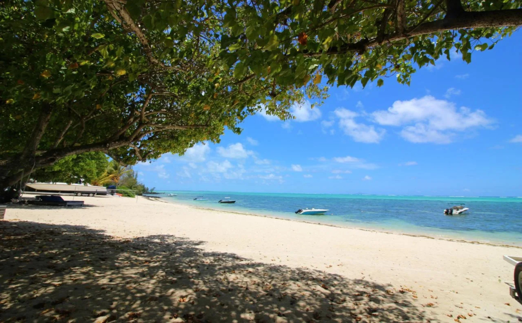 La Case Creole Beachfront Villa by StayMauritius