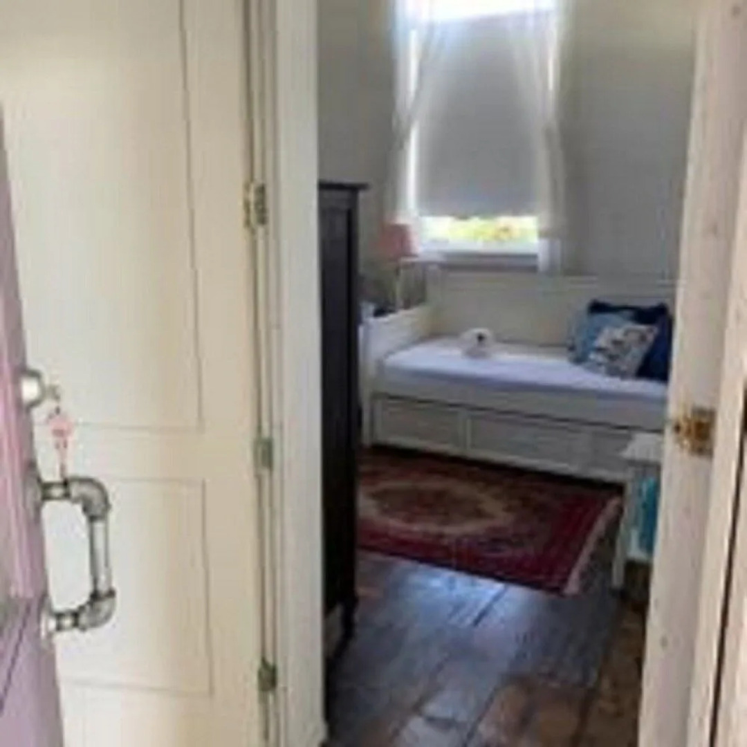 The Purple Martin Inn