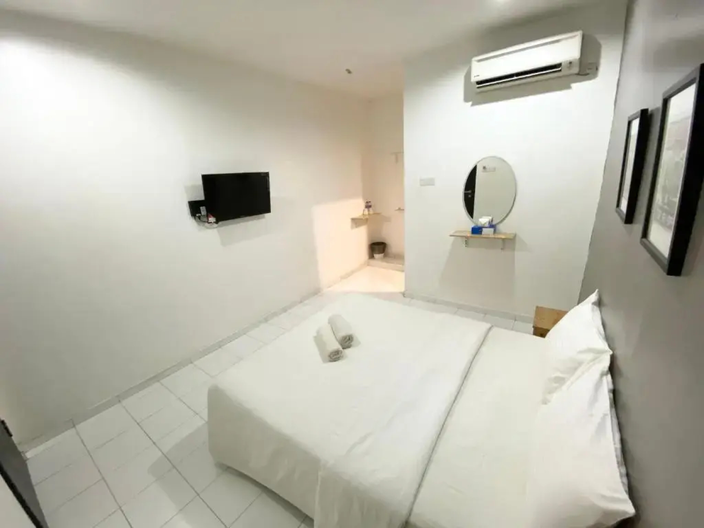 1108 Hotel Sungkai
