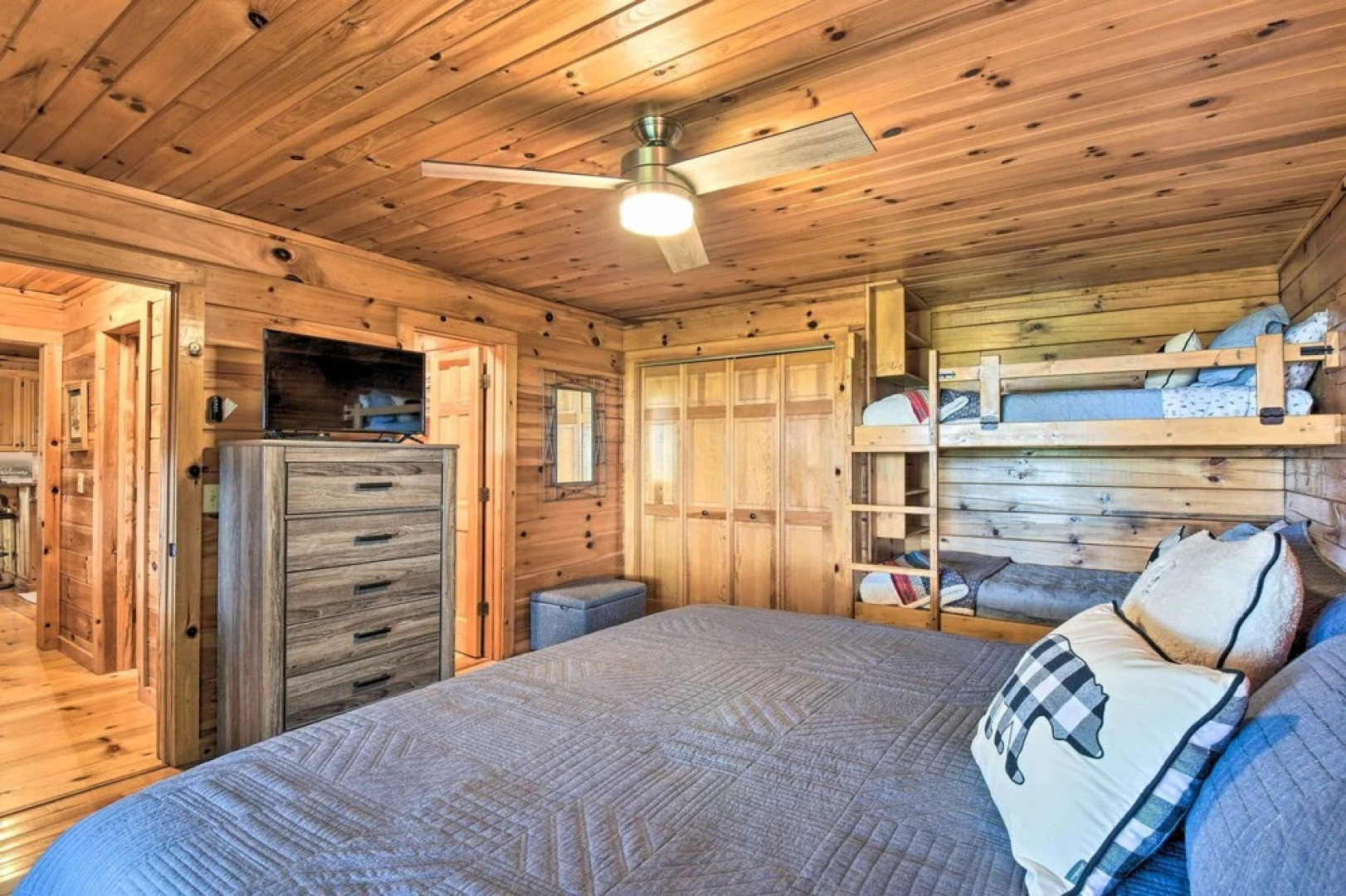 Bent Tree Cabin With Mountain & Lake Views!