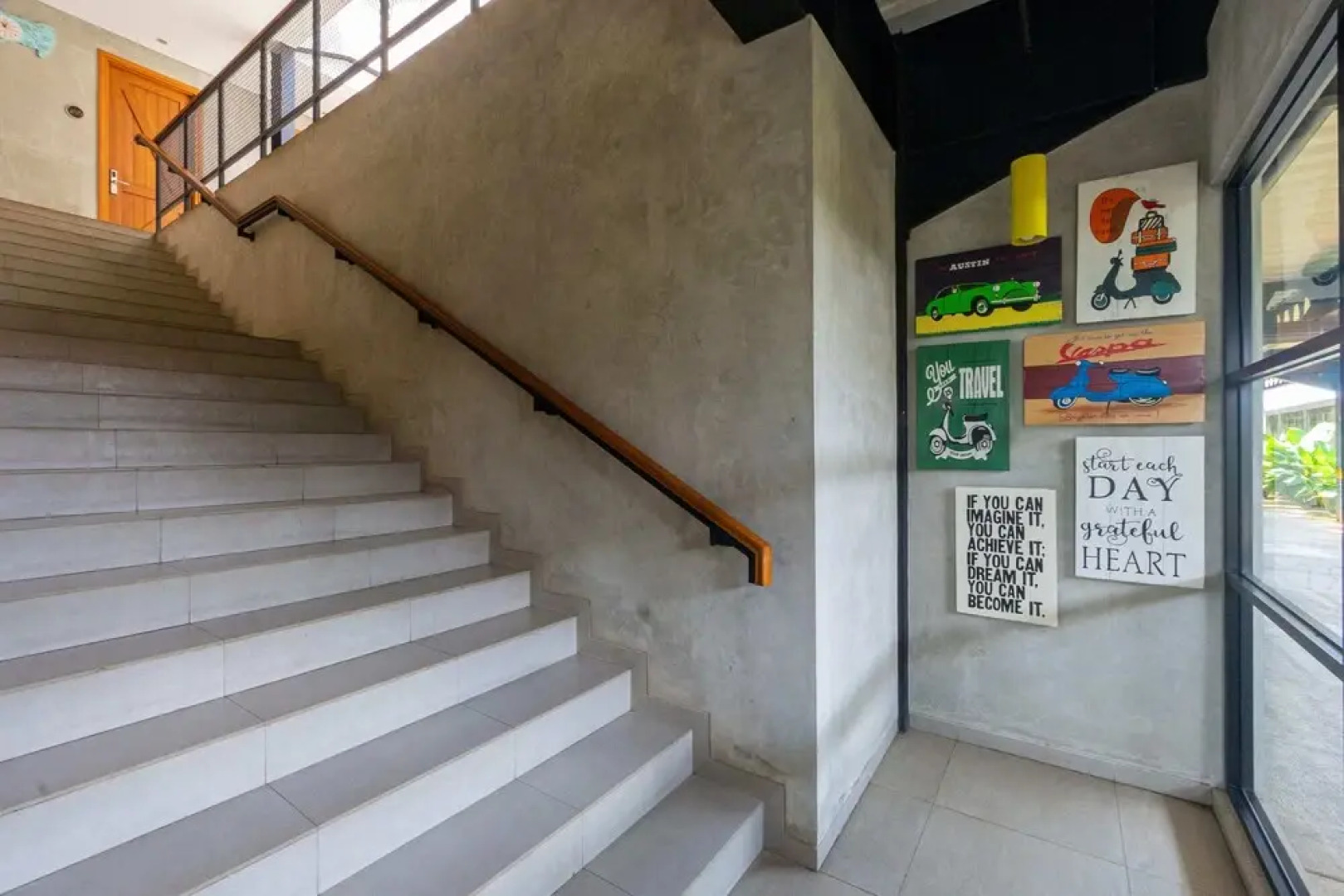 Summerville Hotel & Coffee Shop