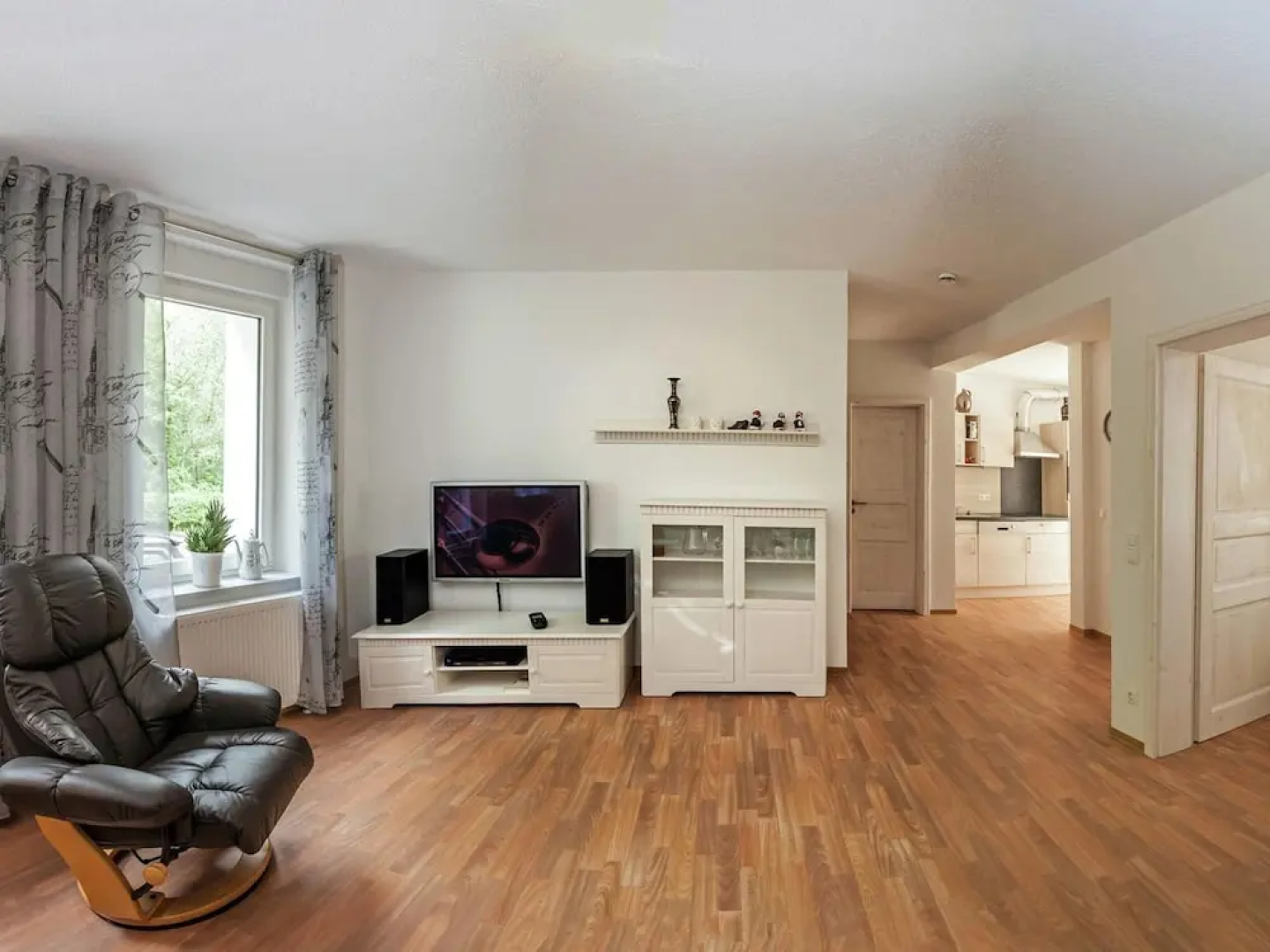 Bright, Modernly Furnished Ground-floor Apartment With Terrace in Thale