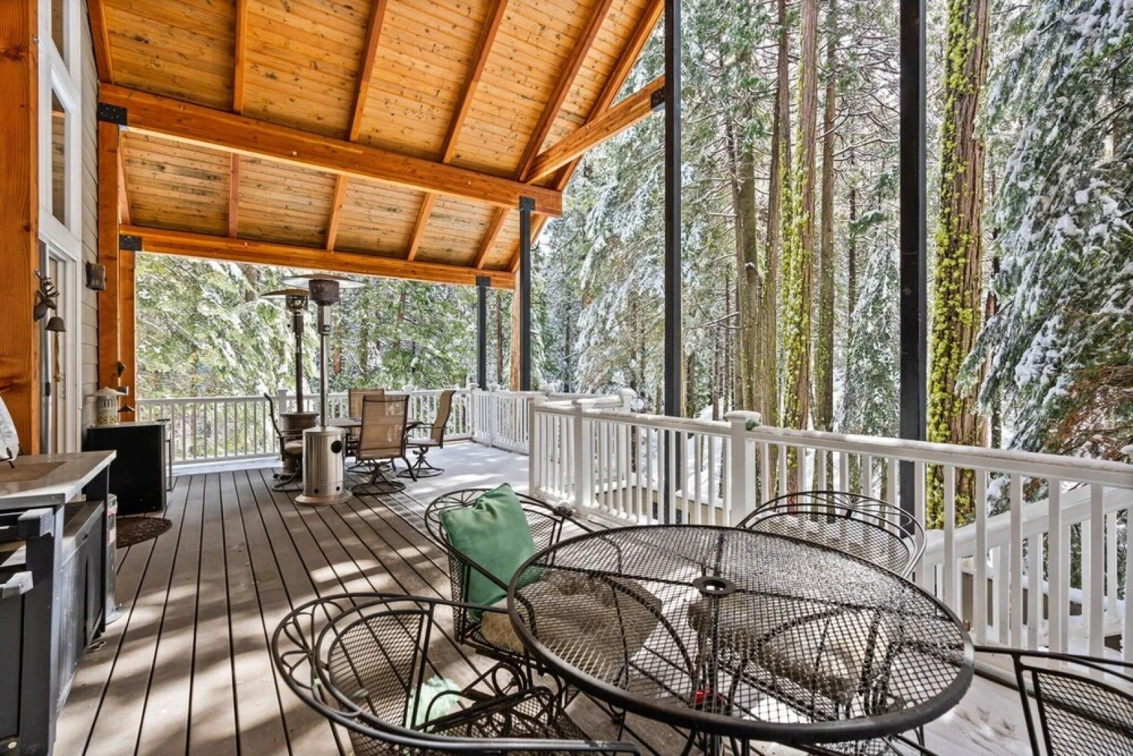 Graham Slam Cabin