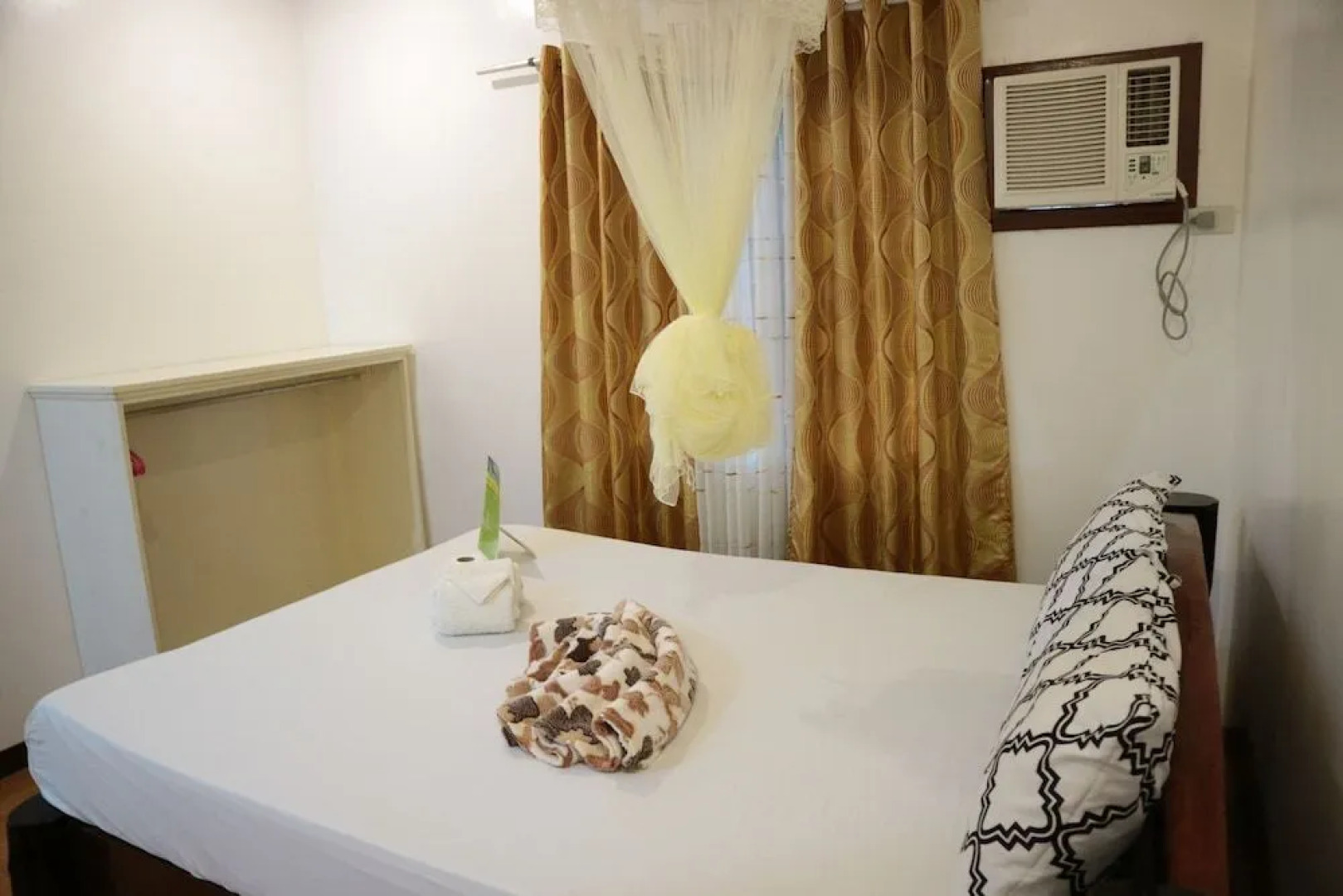 Victoria Beach House