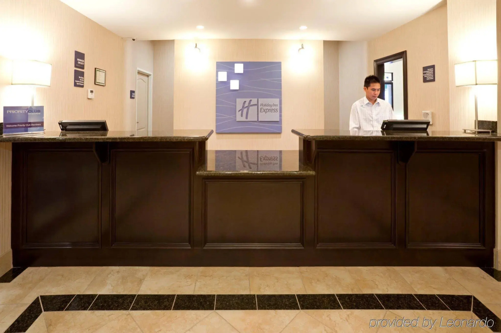 Holiday Inn Express & Suites Dallas Southwest-Cedar Hill by IHG