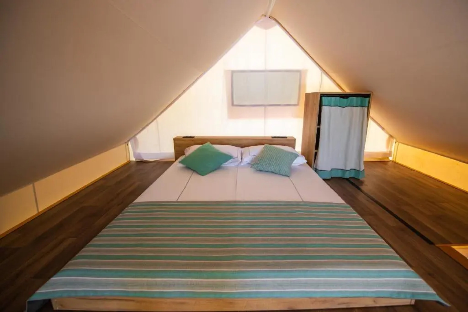 Arena One 99 Glamping