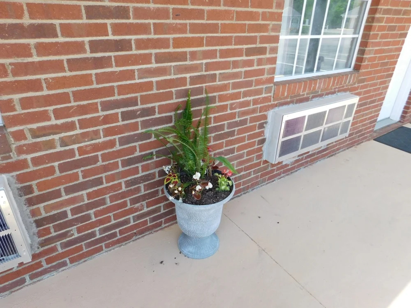 Surry Inn - Dobson - I-77 - Exit 93