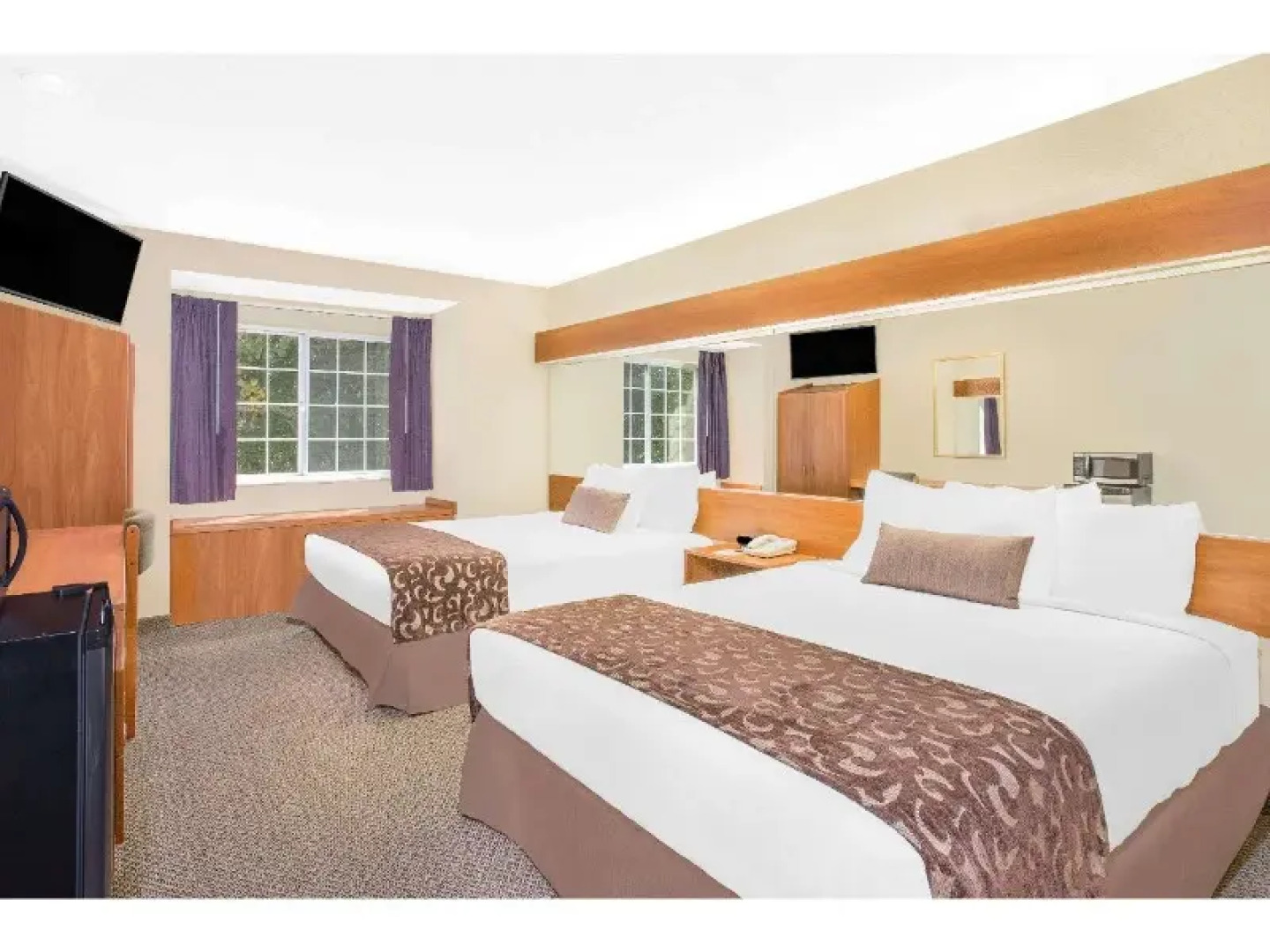 Beckley East Microtel Inn / Suites