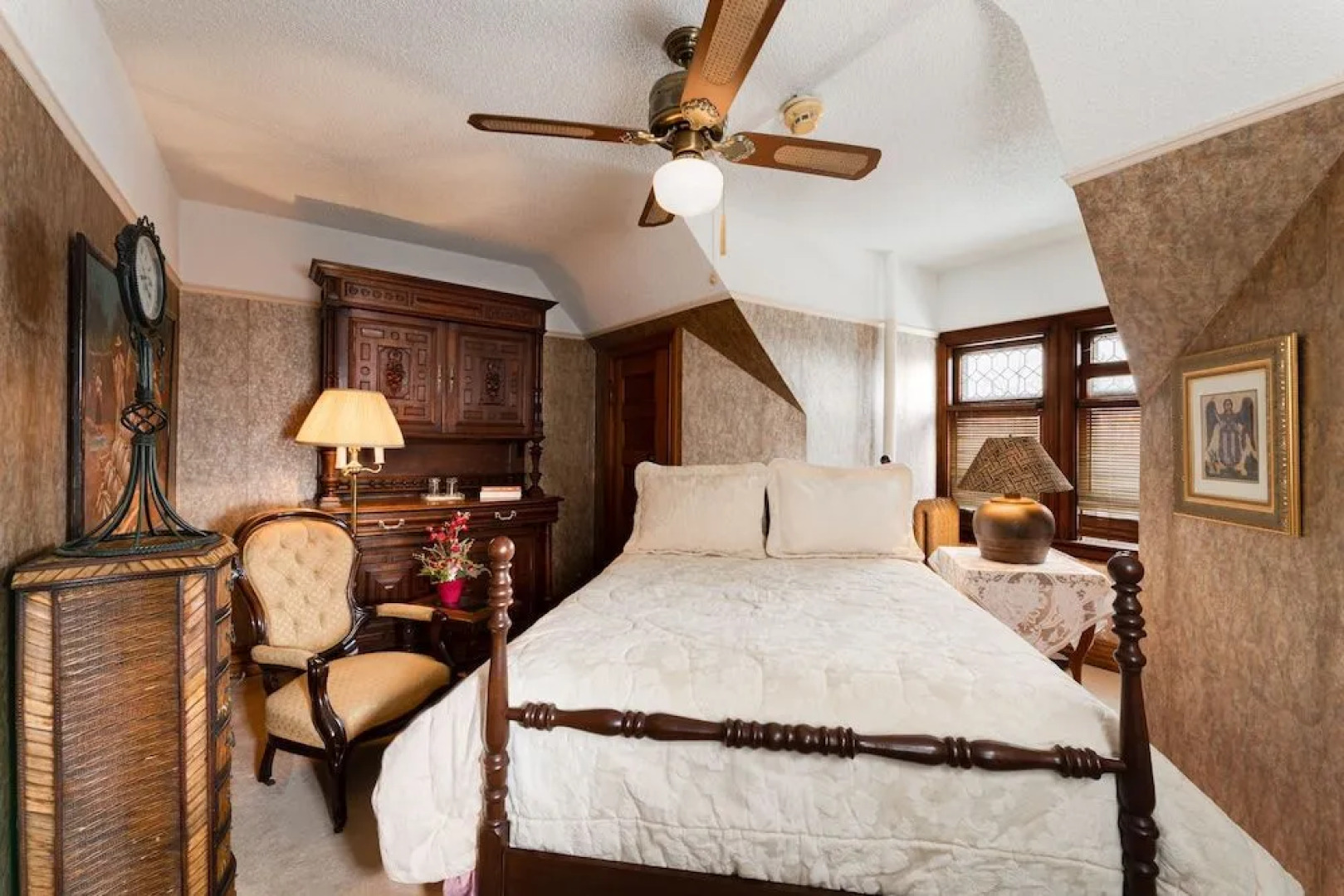 The Dempsey Manor Bed & Breakfast Inn